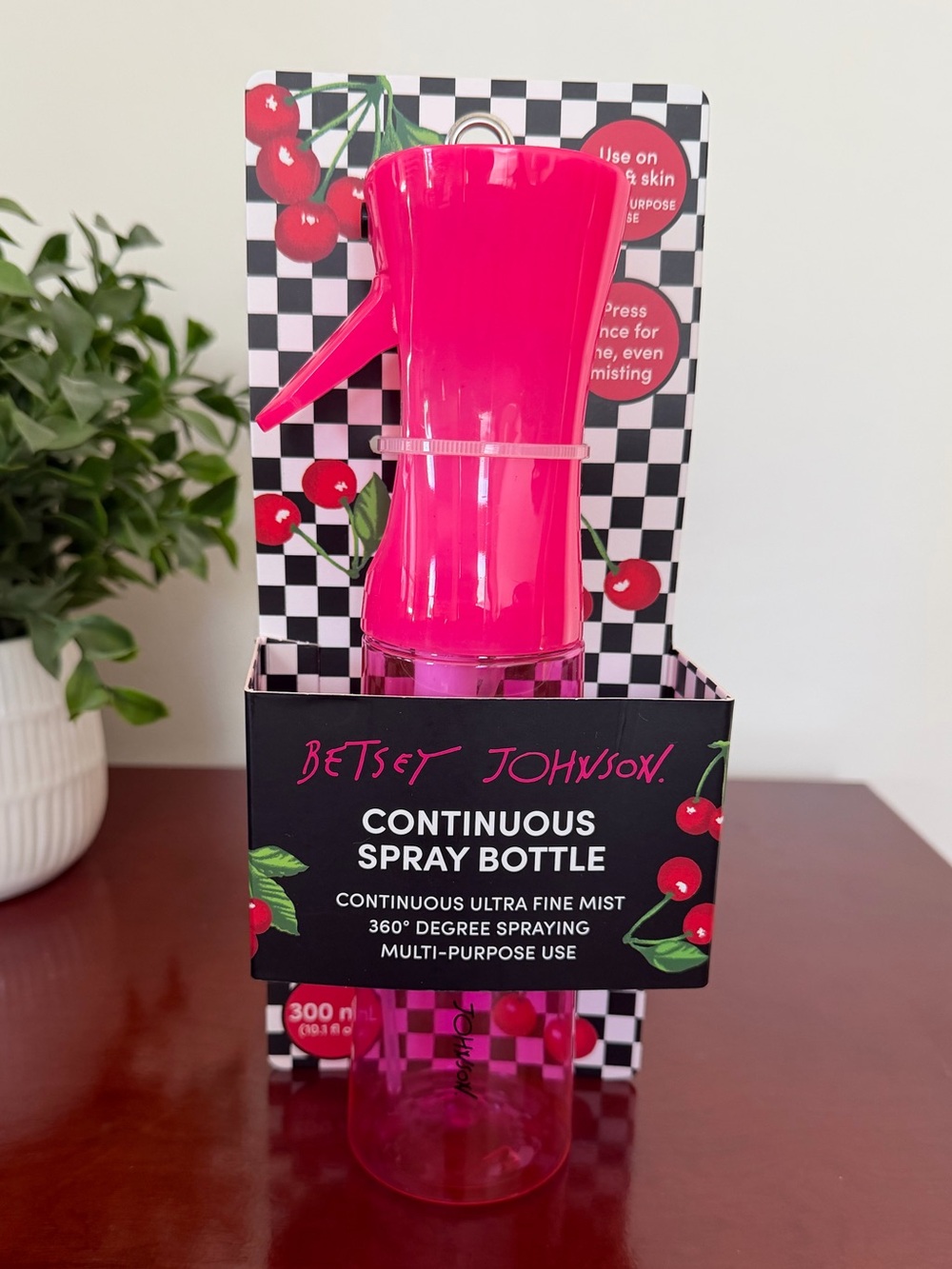 Betsey Johnson Pink Continuous Multi-Purpose Spray Bottle NEW